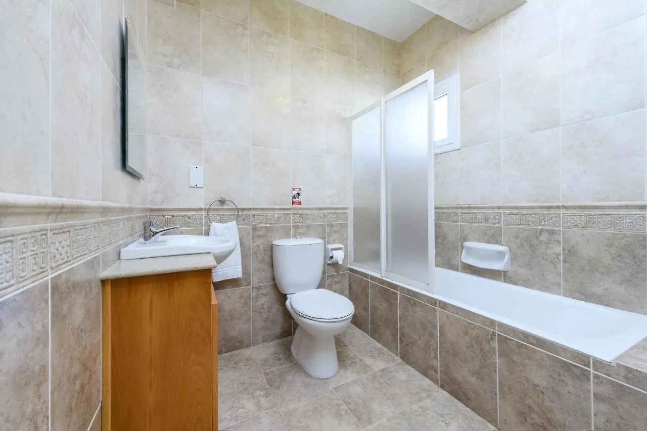 Zacharia Villas Protaras 0*,